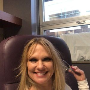 Meet your Posher, Crystal